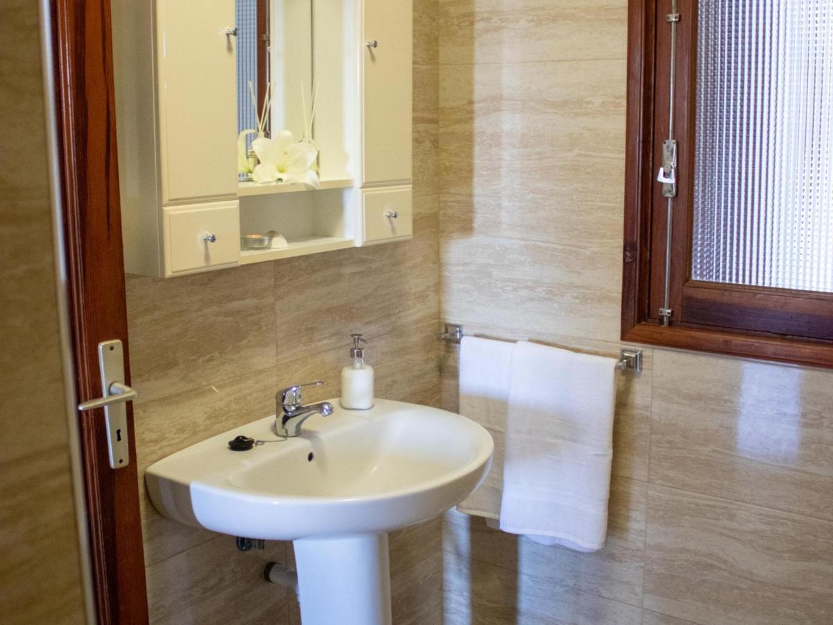 Puesta De Sol Rentals 3Bj Плая де Сан Хуан Екстериор снимка
